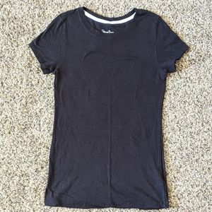 3/$15🍎Basic Black Crewneck Tee - Size S